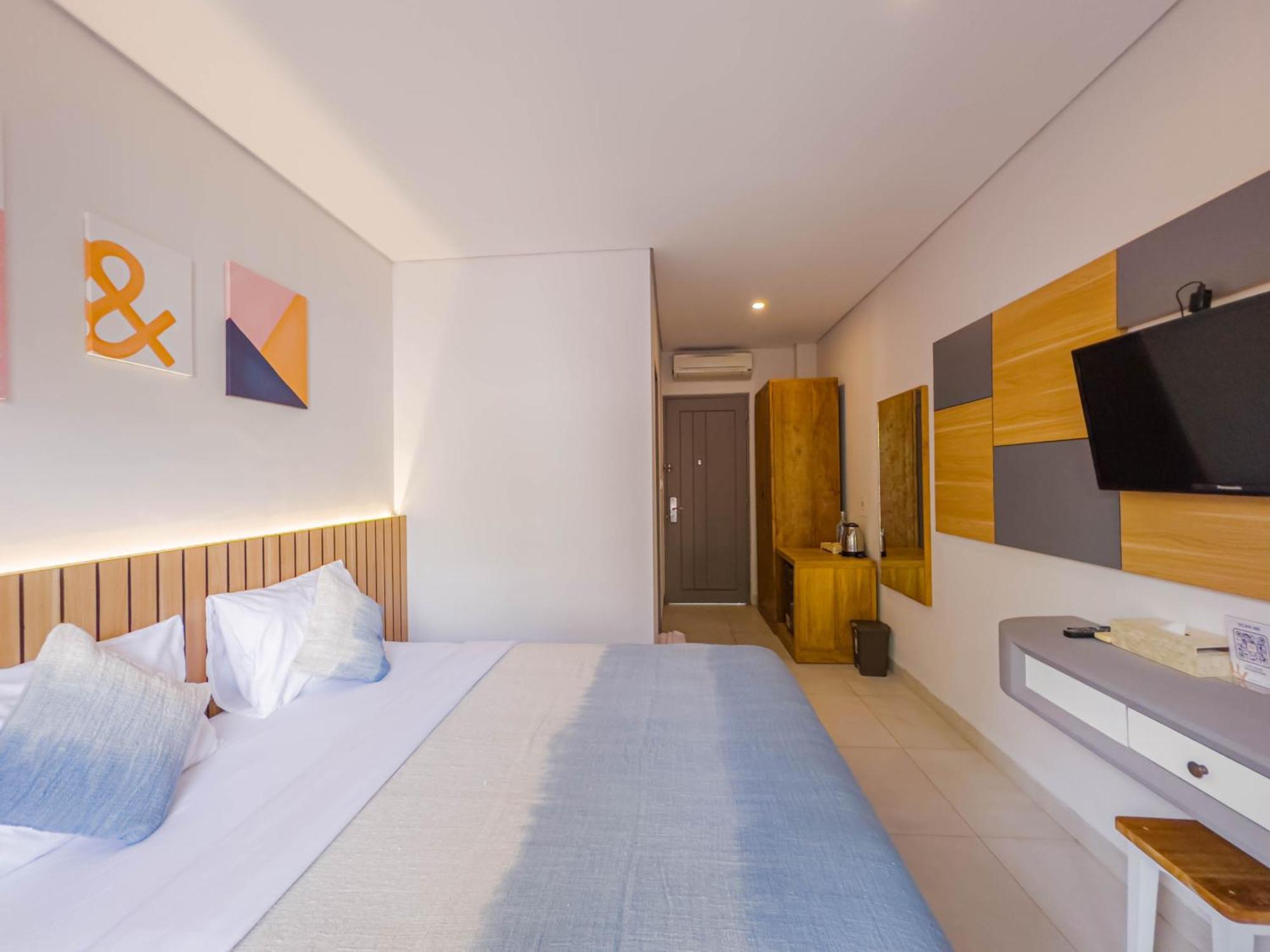 Hola Hotel 3*