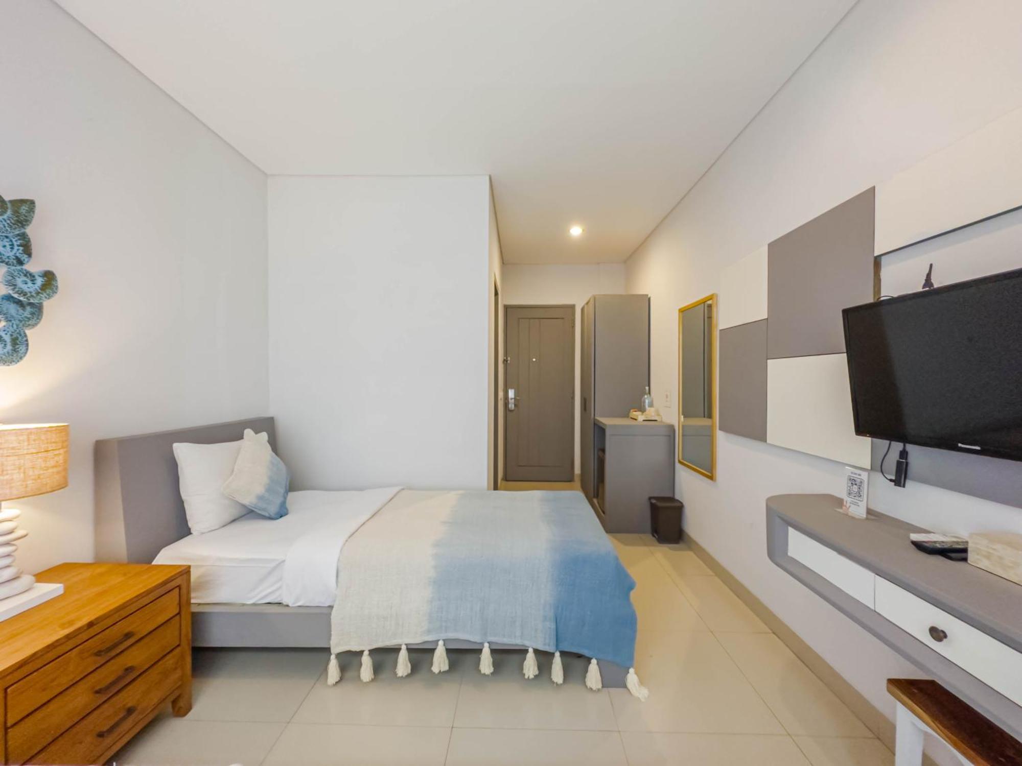 Hola Seminyak (Bali)