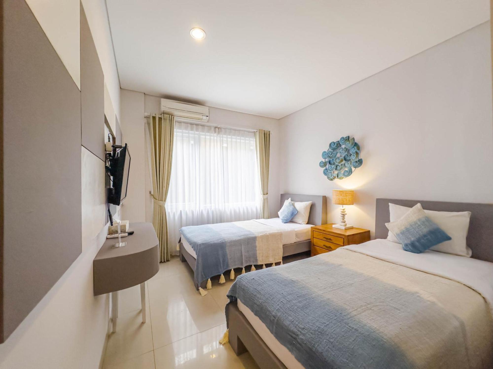 Hola Seminyak (Bali)